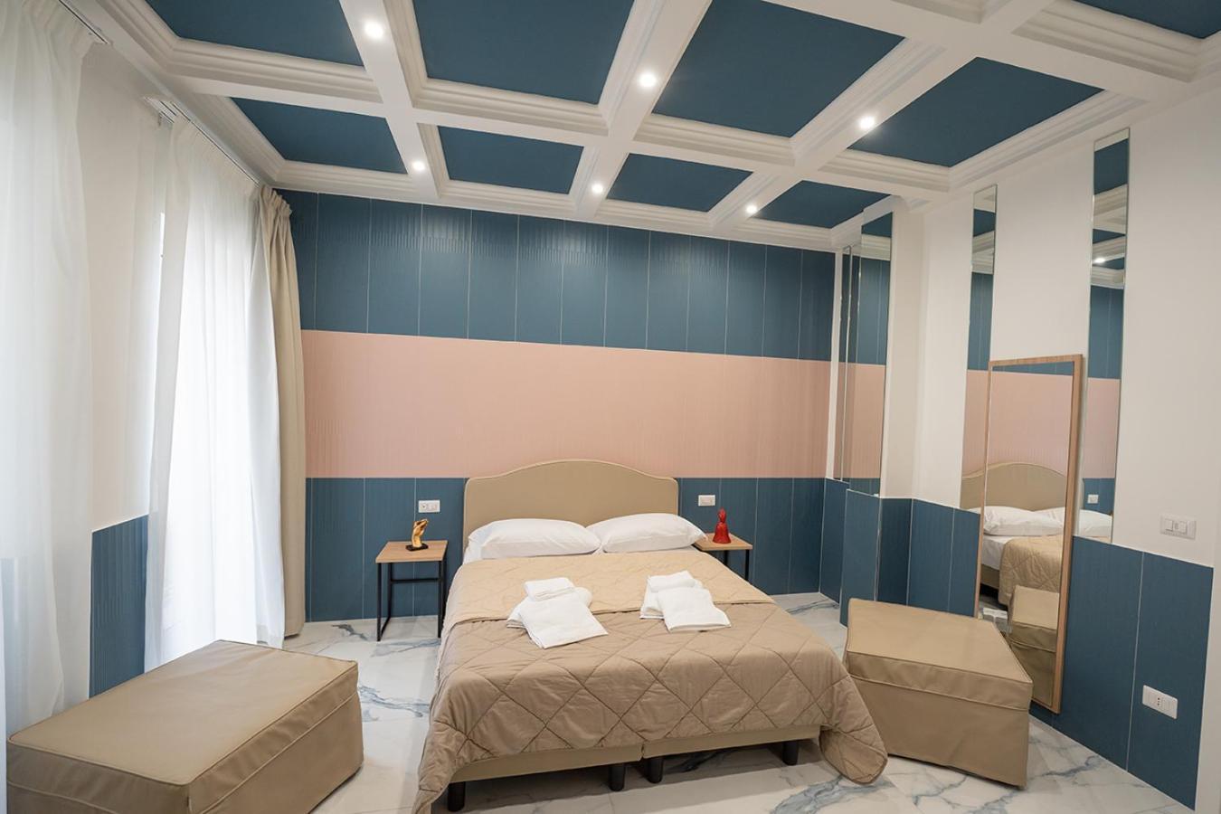 P.C. Boutique Medina H. Napoli Centro, By Clapa Group Hotell Eksteriør bilde